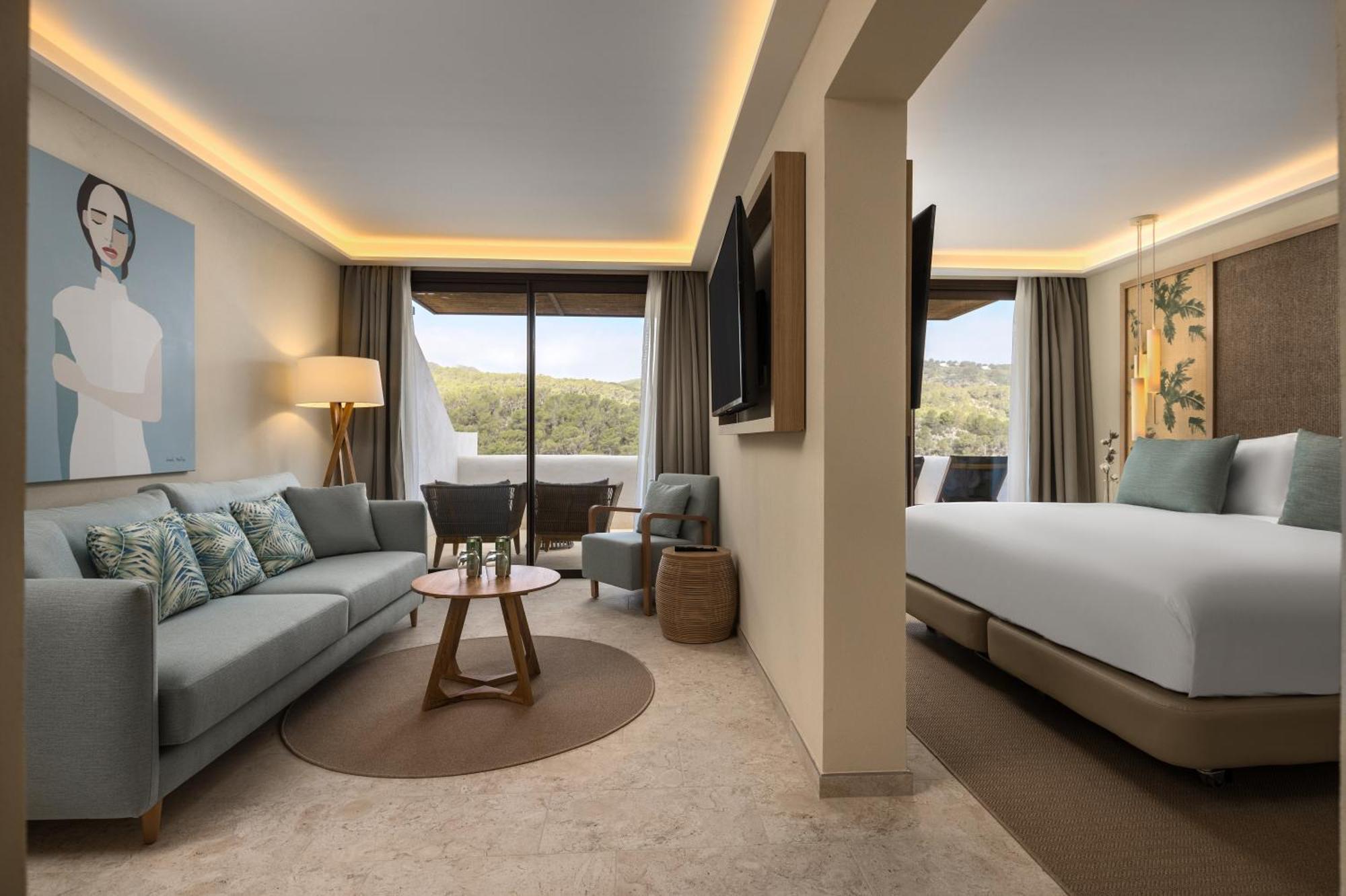 Cala San Miguel Ibiza Resort, Adults Only, Curio Collection By Hilton Port de Sant Miguel Ngoại thất bức ảnh