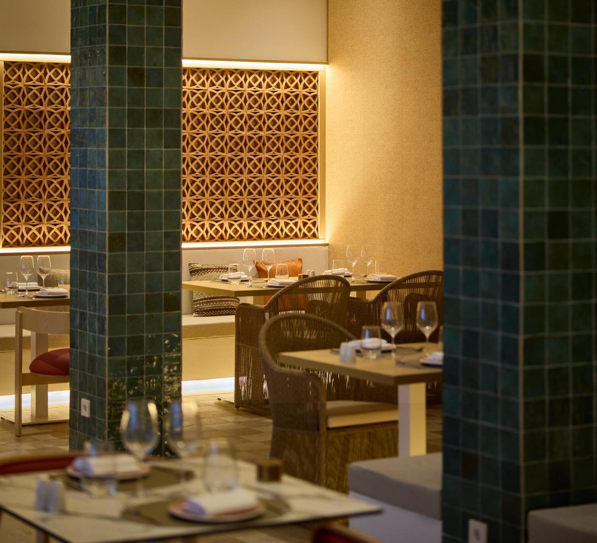 Cala San Miguel Ibiza Resort, Adults Only, Curio Collection By Hilton Port de Sant Miguel Ngoại thất bức ảnh
